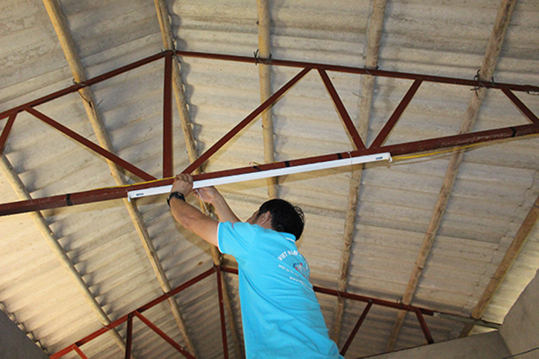 Vietnamtelecom-va-nhung-cung-duong-thien-nguyen,Giá mua bán Máy bộ đàm chính hãng; gia mua ban may bo dam chinh hang; nơi mua bán Máy bộ đàm kenwood chính hãng; noi mua ban may bo dam kenwood chinh hang; địa chỉ mua bán uy tín Máy bộ đàm motorola chính hãng; dia chi mua ban uy tin may bo dam motorola chinh hang; Máy bộ đàm vertex standard chính hãng; may bo dam vertex standard chinh hang; Máy bộ đàm icom chính hãng; may bo dam icom chinh hang; máy bộ đàm giá rẻ; may bo dam gia re; máy bộ đàm hàng hải; may bo dam hang hai; Máy bộ đàm dùng cho nhà hàng khách sạn; may bo dam dùng cho nha hang khach san; máy bộ đàm cho bảo vệ; may bo dam cho bao ve; máy bộ đàm nhỏ gọn; may bo dam nho gon; máy bộ đàm tốt nhất hiện nay; may bo dam tot nhat hien nay; máy bộ đàm dùng cho nhà cao tầng; may bo dam dung cho nha cao tang; máy bộ đàm cho công trình xây dựng; may bo dam cho cong trinh xay dung; máy bộ đàm sóng khỏe pin tốt; may bo dam song khoe; máy bộ đàm cầm tay; may bo dam cam tay; máy bộ đàm kenwood cầm tay; may bo dam kenwood cam tay; máy bộ đàm motorola cầm tay; may bo dam motorola cam tay; máy bộ đàm vertex standard cầm tay; may bo dam vertex standard cam tay; máy bộ đàm icom cầm tay; may bo dam icom cam tay; máy bộ đàm HYT cầm tay; may bo dam HYT cam tay; máy bộ đàm Kirisun cầm tay tại Hà Nội HN sài gòn tphcm thành phố hồ chí minh; may bo dam Kirisun cam tay tai ha noi HN tphcm thanh pho ho chi minh;