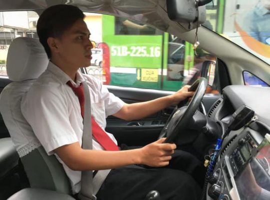 Tài xế taxi Nguyễn Gia chuyên nghiệp, lành nghề