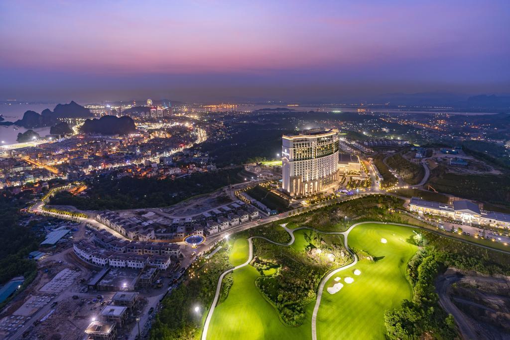 Toàn cảnh FLC Hạ Long