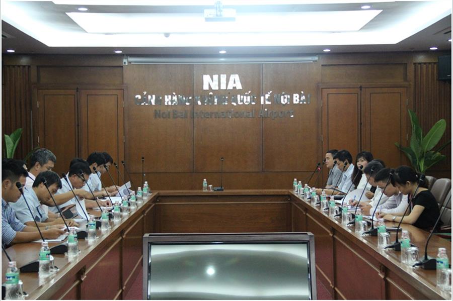 họp về biện pháp quản lý tần số và xử lý can nhiễu tại cảng hàng không Nội Bài