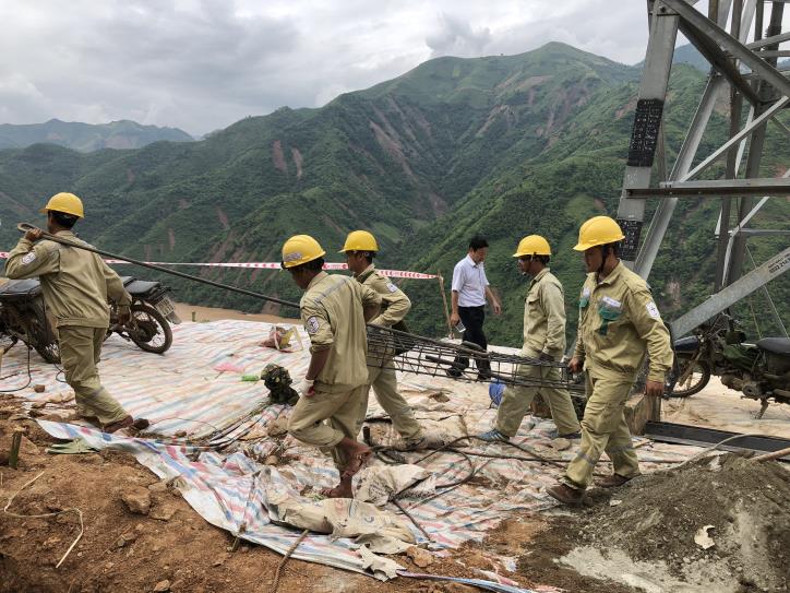 máy bộ đàm hỗ trợ đắc lực cho công tác khắc phục hậu quả sau mữa bão