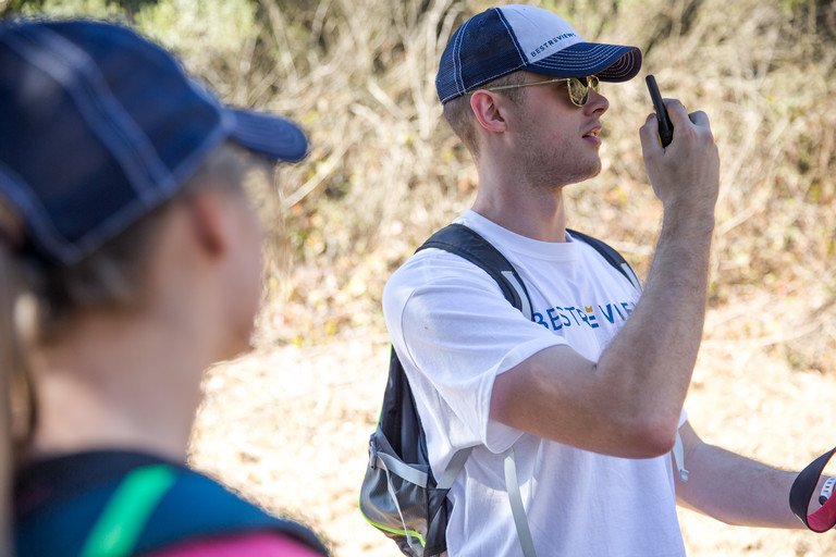 Thuê bộ đàm cho những dịp picnic, đi phượt là một lựa chọn khá kinh tế nếu bạn chỉ cần dùng bộ đàm trong thời gian ngắn