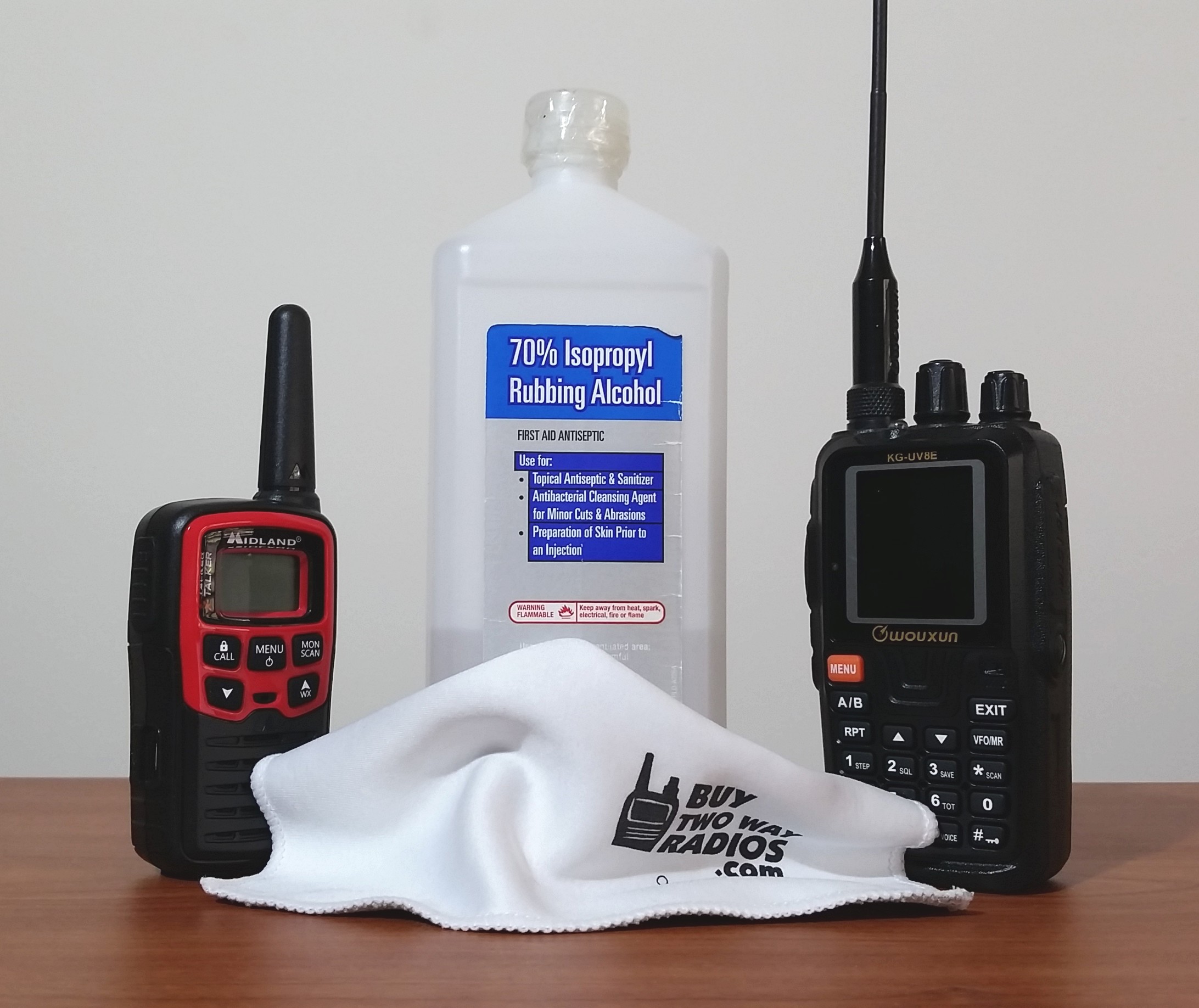 Bộ đàm cần được vệ sinh thường xuyên