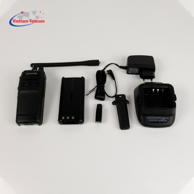 Bộ đàm Kenwood NX-1300N-M cùng phụ kiện đi kèm