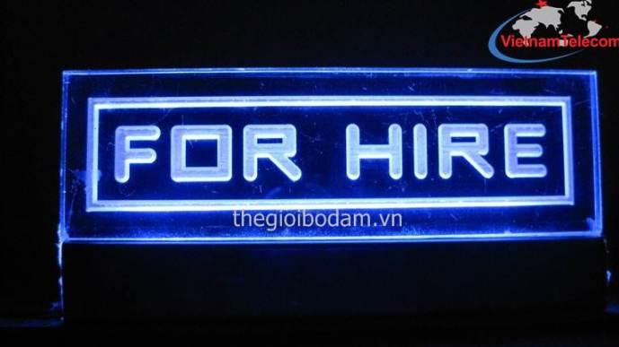 den-led-taxi-forehire-mau-xanh-lam-vietnam-telecom