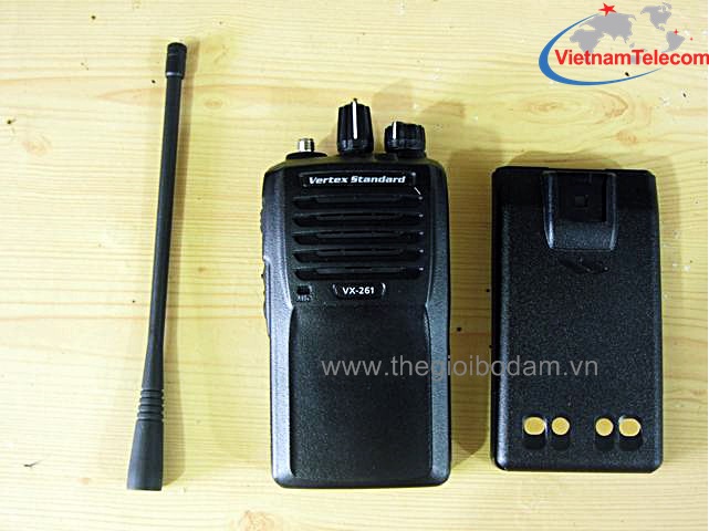 may-bo-dam-Vertex-Standard-VX-261-bo-dam-cam-tay-4