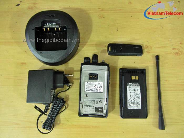 may-bo-dam-Vertex-Standard-VX-264-anh-03