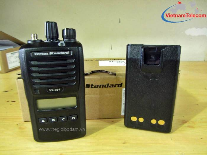 may-bo-dam-Vertex-Standard-VX-264-anh-04