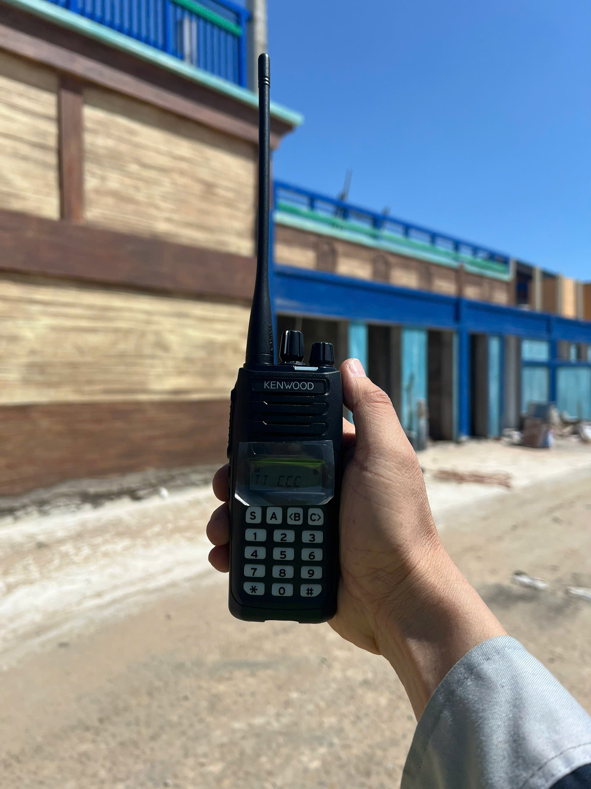 Bộ đàm cầm tay Kenwood NX-1300D-M3 được sử dụng tại dự án Sun World Vũng Tàu