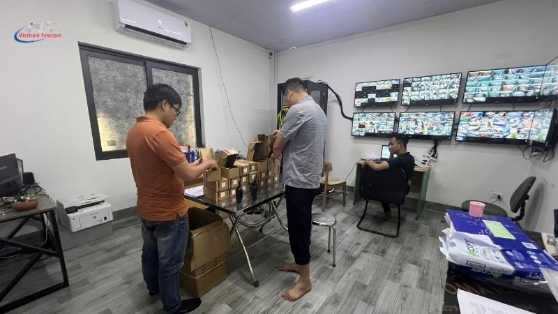 Vietnam Telecom hỗ trợ kỹ thuật của bộ đàm 4G iCALL PoC380 LTE cho Vincom Plaza Tây Ninh.